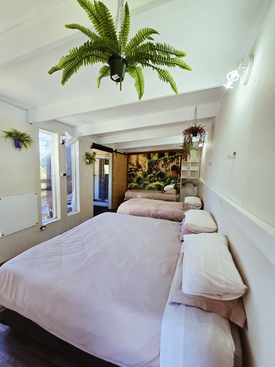 18 Bedroom Property for Sale in Geelhoutboom AH Western Cape